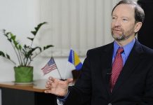 Američki ambasador Moon nije se u Banja Luci htio sastati sa Dodikom