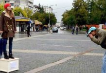 Znamo razlog stajanja i šutnje Jelene Topić iz Prijedora