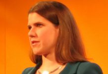 Ministricu u sedmom mjesecu trudnoće nisu ponudili da sjedne