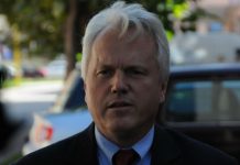 Hill: Američke kompanije nemaju interesa investirati u zemlju u kojoj je mito norma