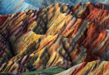 Jeste li znali za nevjerovatni “Rainbow Mountain” u Kini?