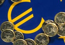 Euro i dalje jača, američke dionice rastu