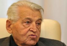 Umro Dobrica Ćosić