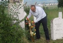 Davidović položio vijenac na grob Muhameda Mehmedbašića