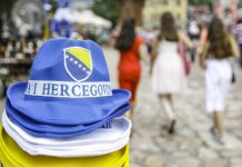 Historijski dan za BiH: Od tramvaja do narodne nošnje, sve u znaku Zmajeva