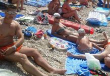 Makarska rivijera prepuna: Najviše Bosanaca u Podacama, Gradcu i Drveniku