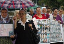 MAJKE SREBRENICE: Ne zaboravite našu ubijenu djecu!