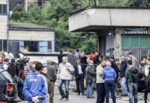 Spasioci na 18 metara od zatrpanih rudara