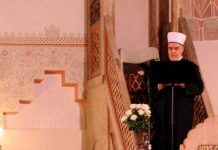 Klanjan bajram-namaz u džamijama širom BiH i svijeta