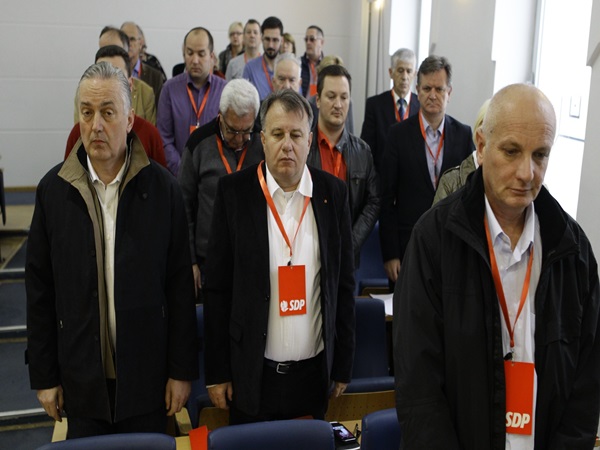 Glavni odbor SDP-a: Vanredni kongres u decembru