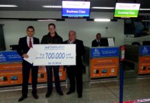 Dino Omerspahić 700.000-ti putnik Međunarodnog aerodroma Sarajevo