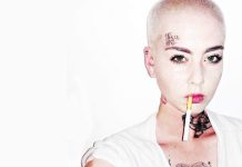 Ona želi istetovirati svoje tijelo imenima stranaca. Potpišite se za samo 10 $