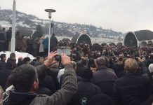 Hiljade ljudi uz pjesmu “Sarajevo ljubavi moja” ispratilo Kemala Montena na vječni počinak
