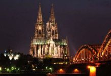 Katedrala u Kölnu isključila rasvjetu u znak prosvjeda zbog marša protiv muslimanskih imigranata