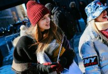 Zanimljivi modni svijet sa ulica New Yorka za vrijeme Fashion Weeka (FOTOGALERIJA)