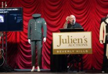 Autobus sa turneje Elvisa Presleya prodan za 263.000 dolara