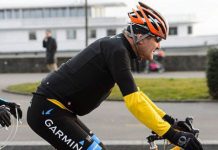 Nakon nesreće na biciklu John Kerry slomio nogu, vraća se u SAD