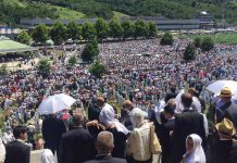SREBRENICA: Klanjana dženaza-namaz