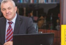 Privrednik Pero Gudelj budan i reaguje na komande ljekara