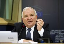 DAUL: Riješite probleme u ekonomiji i pravosuđu