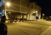 KOSOVO: Bačena bomba na dvoranu u kojoj treba govoriti Vučić