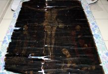 Turska policija od krijumčara zaplijenila sliku Isusovog raspeća staru oko 800 godina