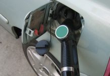 Od početka godine u FBiH dizel poskupio šest a benzin sedam feninga po litru