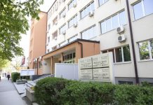 Otac bebu udarao šakama u glavu i bacio na pod, dijete preminulo zbog povreda mozga