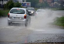 Rukovodstvo Zenice možda ne može zaustaviti kišu, ali može srediti ulice za dostojanstveno kretanje