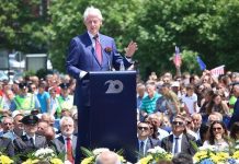 Clinton u Prištini: NATO je dobio rat, građani Kosova stekli mir