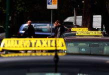 SARAJEVO TAXI: Kazna vozaču koji je izbacio iz vozila dijete sa autizmom