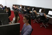 KOSOVO: Pokrenuto e-testiranje teoretskog dela vozačkog ispita