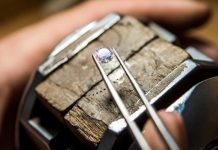 Na izložbi nakita ukraden dijamant vrijedan 1,65 miliona eura