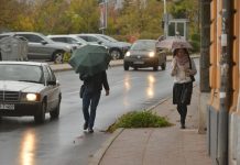 Oblačno, kiša, jači udari juga, temperature do 21 stepen