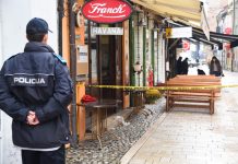 Na Baščaršiji ranjena Melisa Mešić uspjela doći do obližnjeg kafića i kazala: “Ne mogu više”