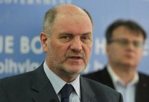 Preminuo Mustafa Mujezinović