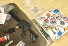 Bračni par s Floride umjesto hodalice za bebu dobio poluautomatsku pušku