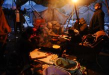 Minuse u kampu na Vučjaku dočekali i mališani: Mi ovdje umiremo, EU, otvori nam vrata