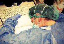 Njena je slika postala simbol borbe protiv COVID-19, sada je otkrila da je zaražena virusom