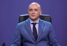 Čerkez: Od 14. maja radi gradski prijevoz, obdaništa, zubari i bašte kafića, tržni centri u narednoj fazi