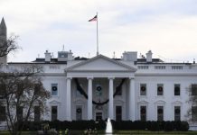 Još jedan službenik Bijele kuće pozitivan na koronavirus: Preduzete mjere da se zaštiti predsjednik Trump