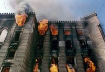 Agresor je prije 28 godina zapalio Vijećnicu: Uništeno dva miliona knjiga i rukopisi neprocjenjive vrijednosti