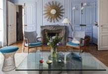 A tek balkončić! Très très chic pariški stan u kojem je svaki dan romantika