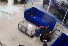 Otac ranjen dok je tijelom štitio troje djece tokom pucnjave u autosalonu