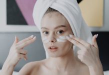 Je li opasno spavati mokre kose? Evo što stručnjaci kažu o tome