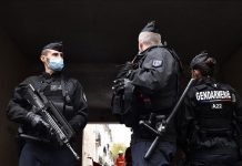 Francuska: Nastavniku odsječena glava, policija ubila napadača