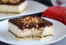 Za prste polizati! Recept za kinder bueno kolač bez pečenja