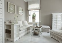 Šarmantan stan u kojem su bijela, siva i boja pijeska stvorile idiličan ugođaj vječnog ljeta