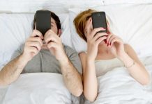 Kako svakodnevno zurenje u mobitel utječe na vaše zdravlje?