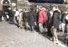 SRBIJA: Igranjem kola ispod spomenika Stefanu Nemanji završen skup protiv vakcinacije